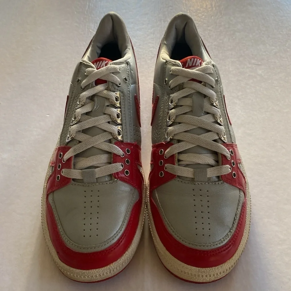 Nike Women’s 2007 Red and Gray Sneakers 316587-061 Size 7.5